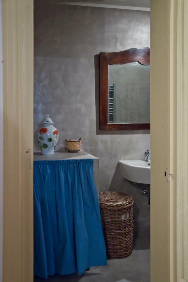 Garden Suite At Palazzo Famularo เลชเช ภายนอก รูปภาพ